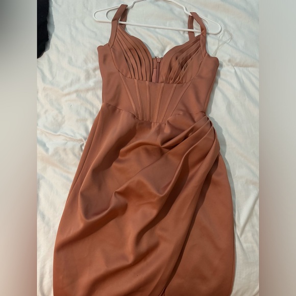 Faye Dress - Picture 2 of 5